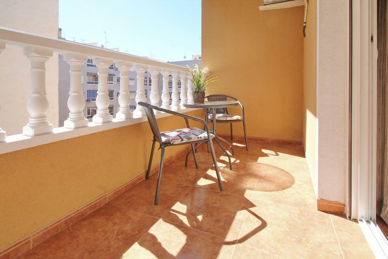 Ferienwohnung Zoa Happy Vacations Torrevieja Exterior foto
